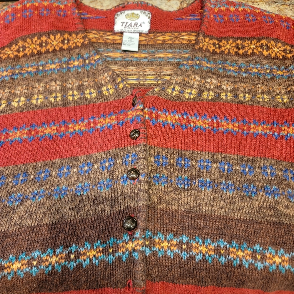 Tiara 1990 vintage women's sweater size 22/24 with shoulder pads
